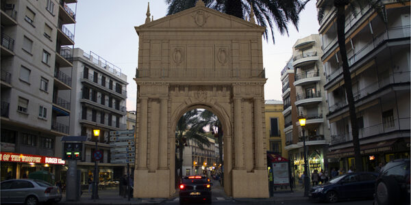 Imágenes de un patrimonio desaparecido: La puerta de Triana en Sevilla